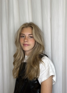 <span style="color: #ffffff;">Vilma Holmberg</span>