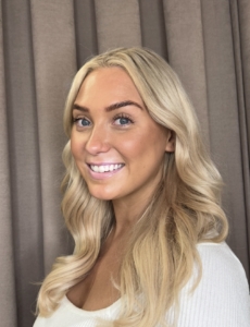 <span style="color: #ffffff;">Sarah Fredriksson</span>